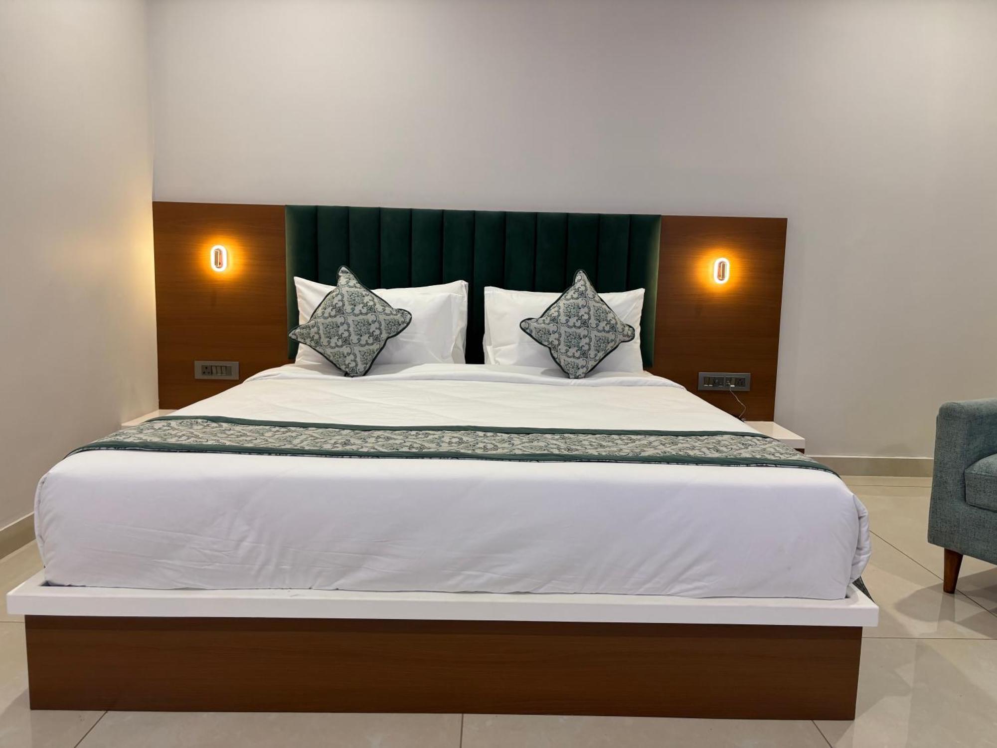Hotel The Crown Inn Jhunjhunu Eksteriør bilde