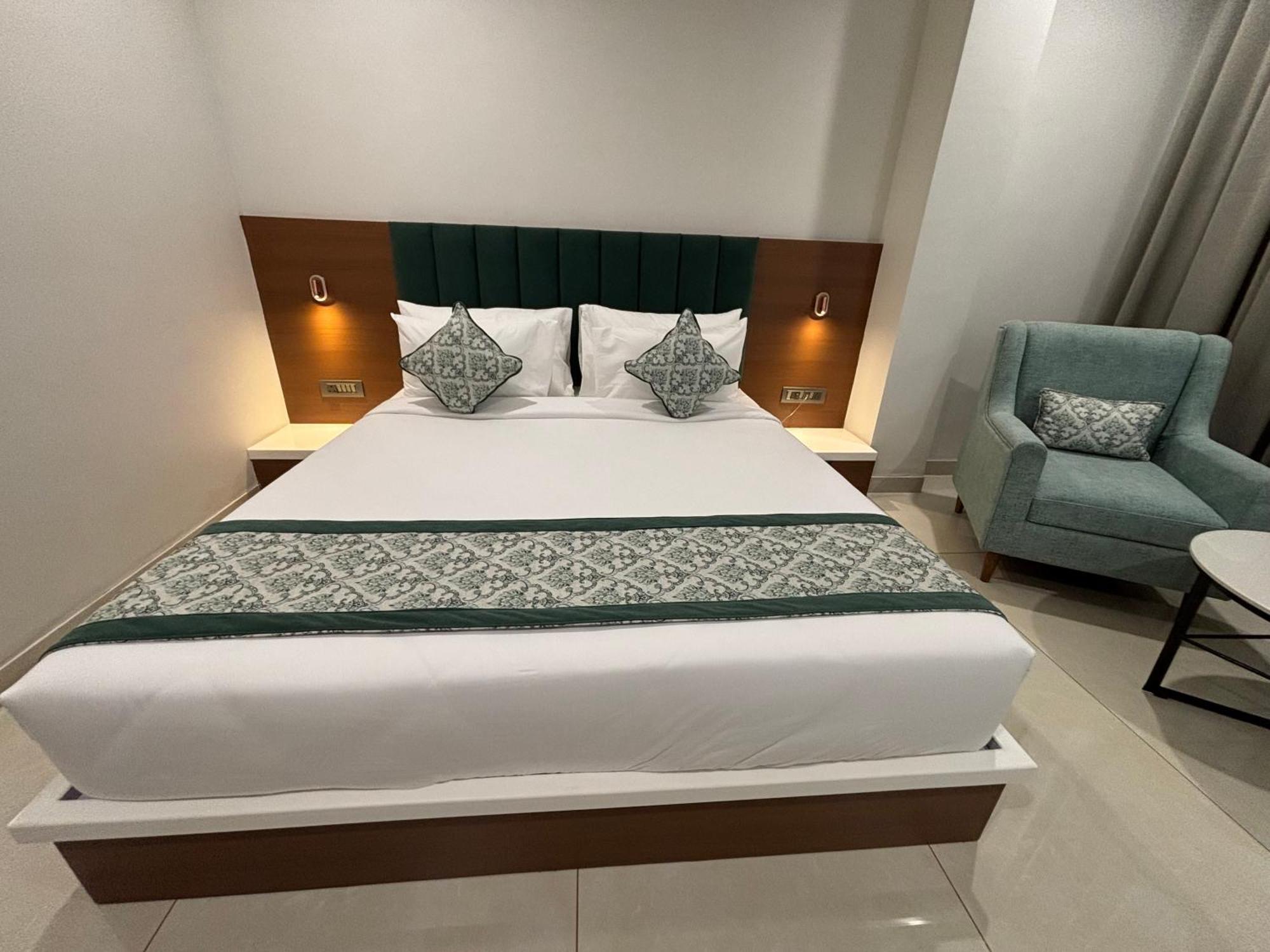 Hotel The Crown Inn Jhunjhunu Eksteriør bilde