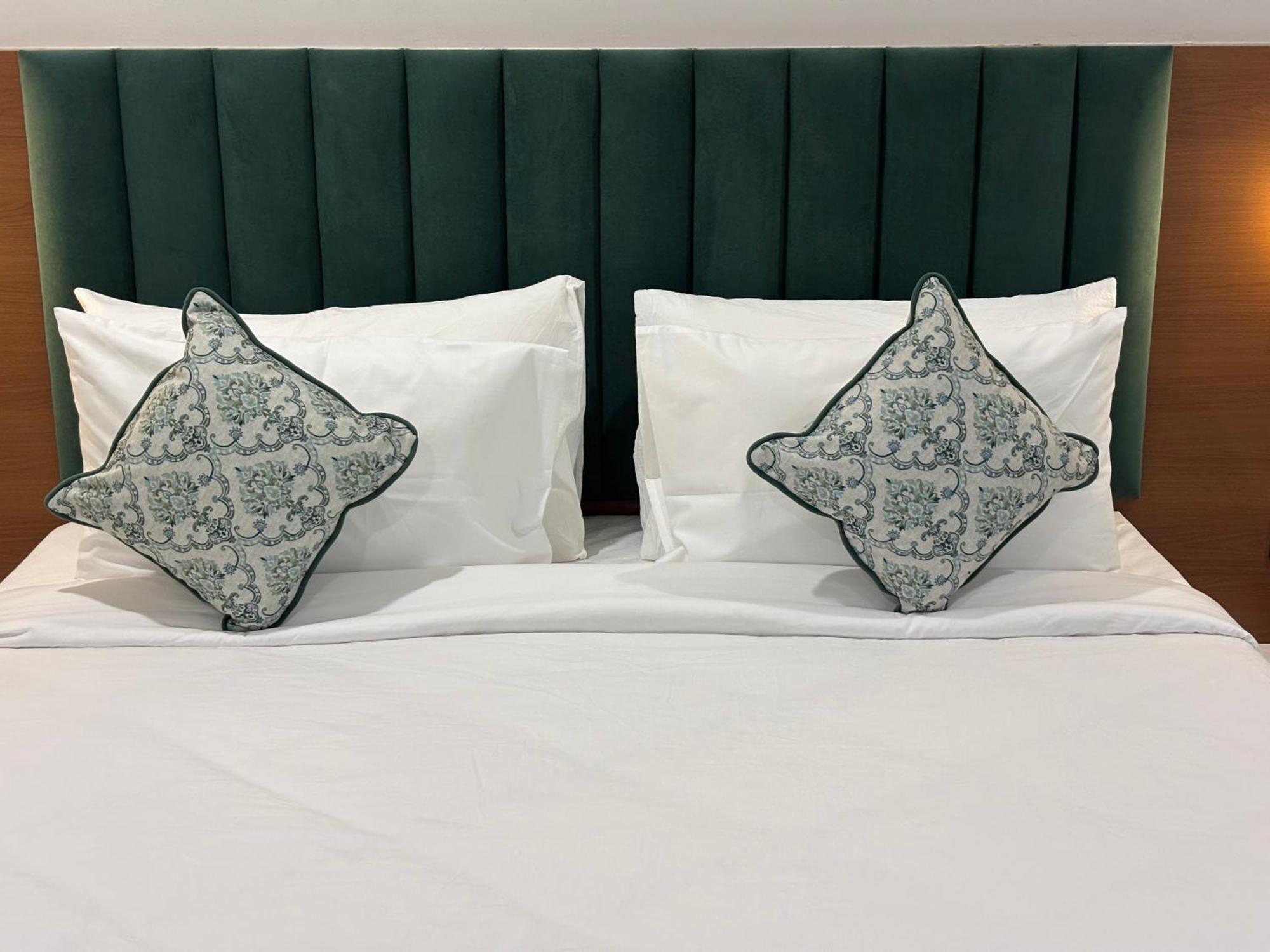 Hotel The Crown Inn Jhunjhunu Eksteriør bilde